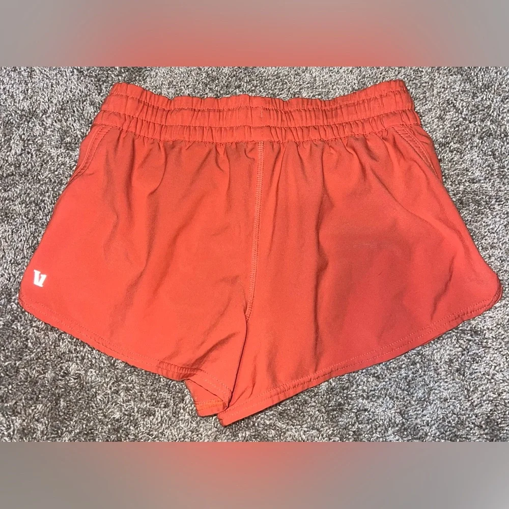 Vuori Clementine Shorts Grapefruit Size XS - Picture 7 of 11